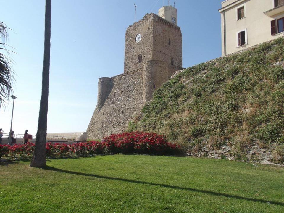 Le Stanze Di Botticelli Bed & Breakfast Termoli Exterior photo