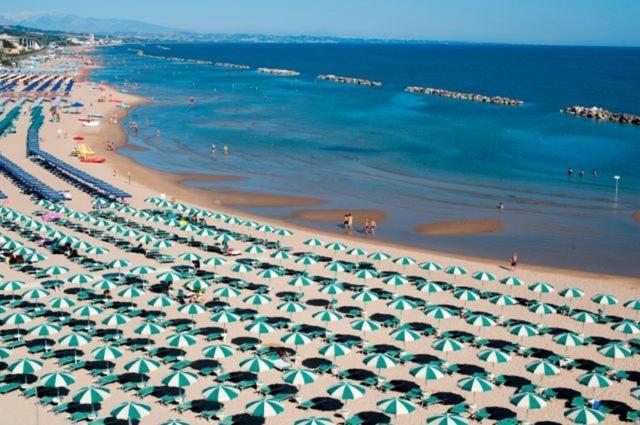 Le Stanze Di Botticelli Bed & Breakfast Termoli Exterior photo