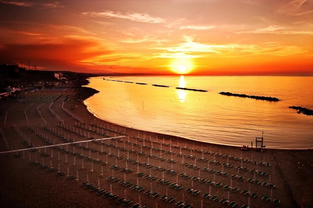 Le Stanze Di Botticelli Bed & Breakfast Termoli Exterior photo